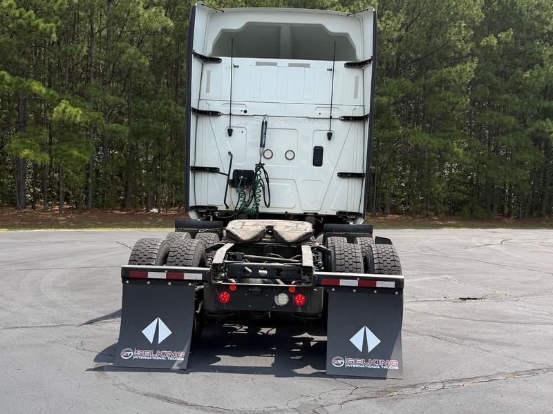 2021 International LT — rear frame