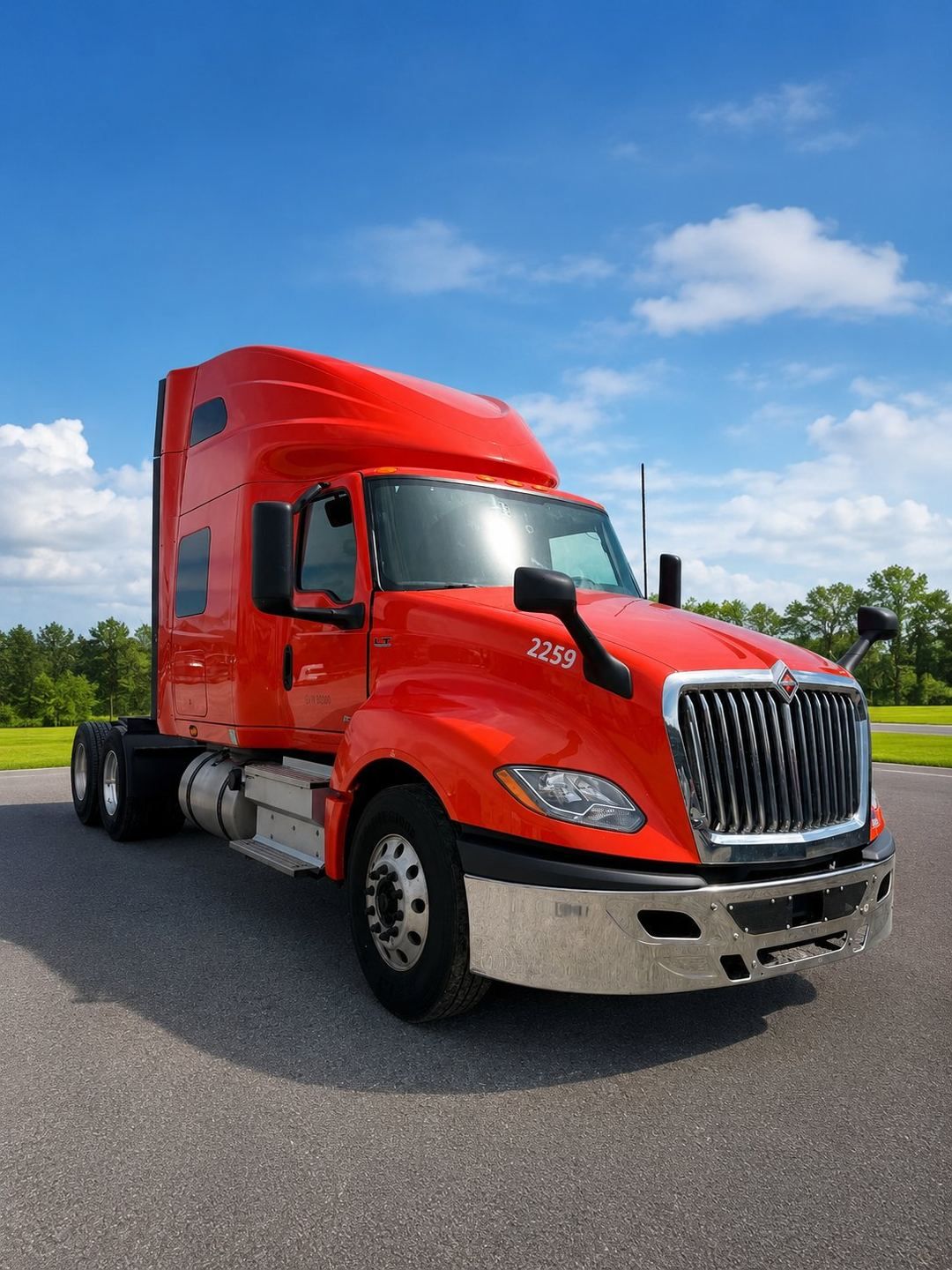 Red International LT owned by a Transport Capital Group driver